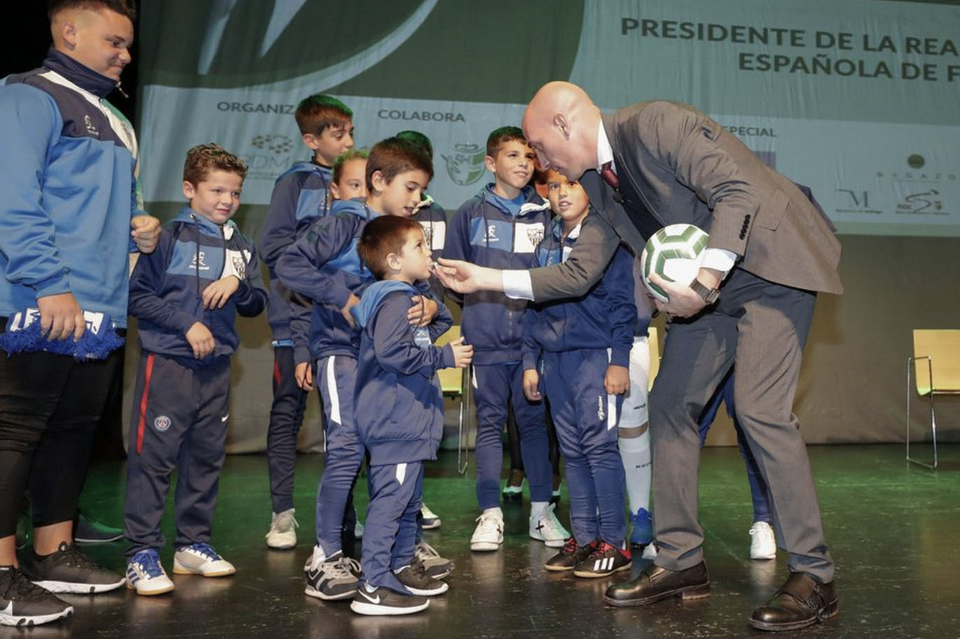 El fútbol malagueño acompañó a Luis Rubiales en Málaga